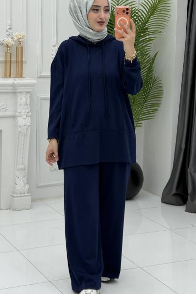 Gizem Takım Lacivert